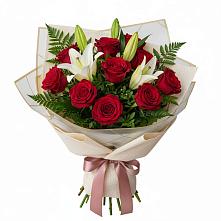 Букет цветов из:  Лилии и Розы в Мелиховской