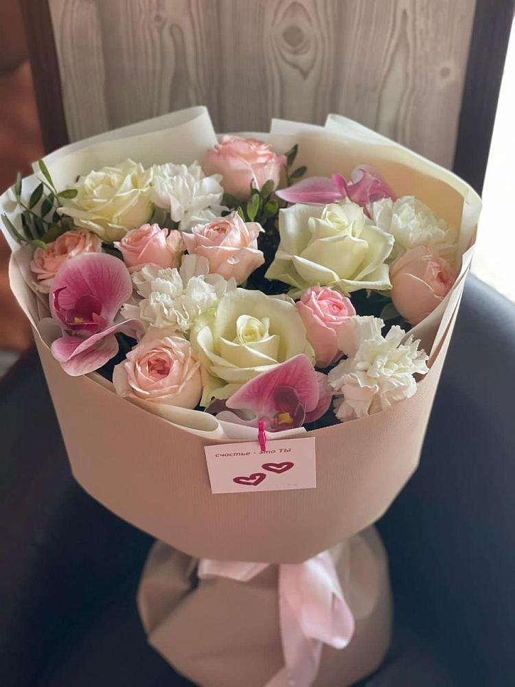 Букет цветов из: Орхидеи, Розы и Гвоздики в Мелиховской