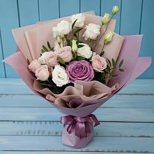 Букет цветов из:  Розы и Лизиантусы в Мелиховской