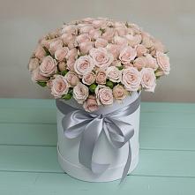 Цветочная композиция из Розы в шляпной коробке в Мелиховской