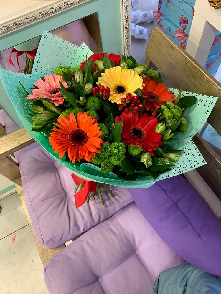 Букет цветов из: Герберы, Хризантемы и Альстромерии в Мелиховской