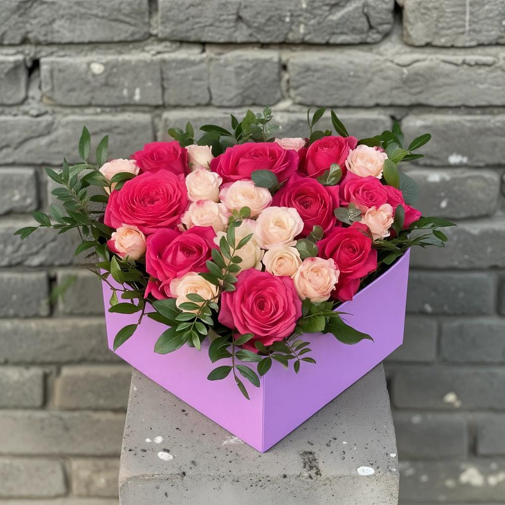 Цветочная композиция из Розы в коробке в Мелиховской