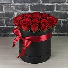 Цветочная композиция из Розы в шляпной коробке #REPLACE_PRED# Мелиховской