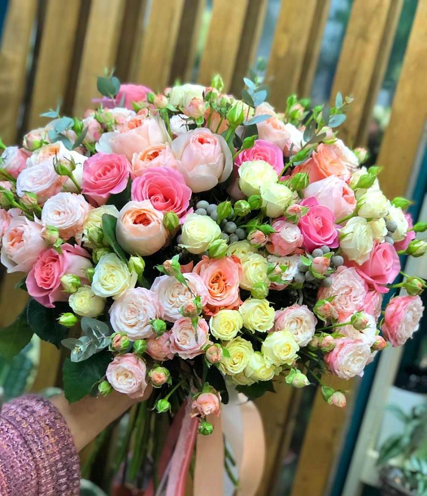 Букет цветов из: Розы в Мелиховской