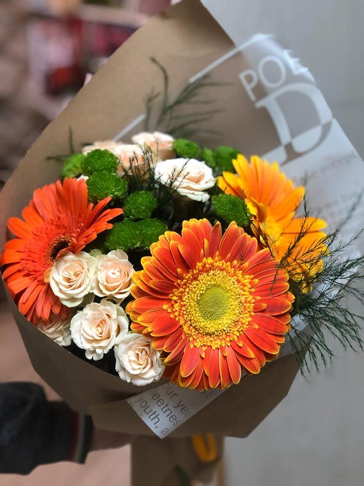 Букет цветов из: Герберы, Хризантемы и Розы в Мелиховской