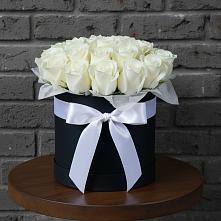 Цветочная композиция из Розы в шляпной коробке в Мелиховской